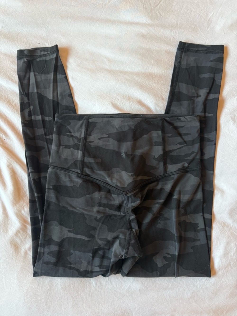 Athleta Elation Camo 7/8 Tight